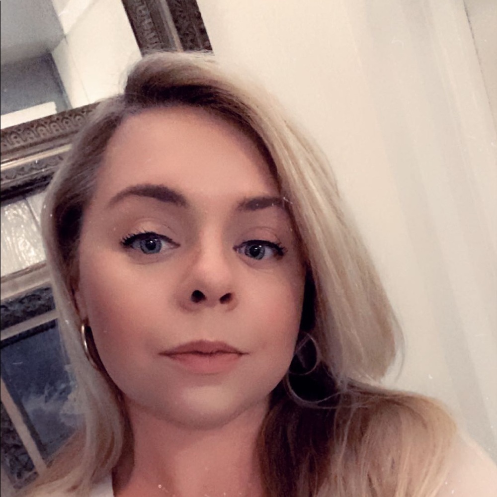 Meet your Posher, Nikki